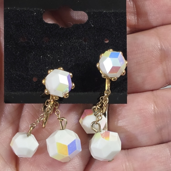Vintage AB Coated Acrylic Bead Clip On Dangle Earrings - Picture 3 of 9